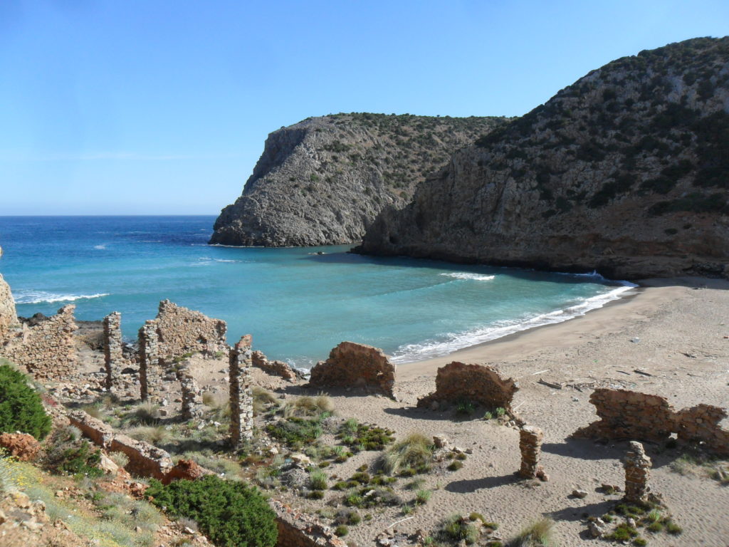 Escursione da Cala Domestica alla Galleria Henry